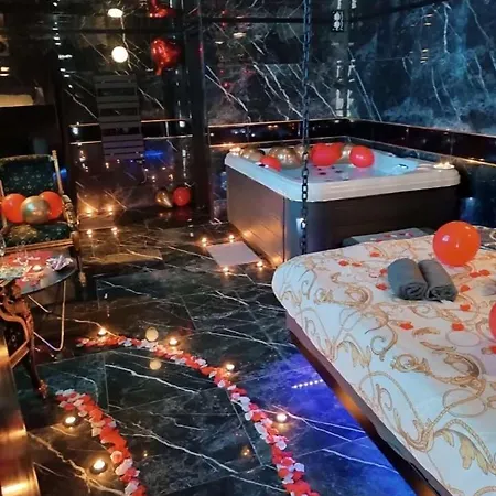 Versace Bed & Breakfast